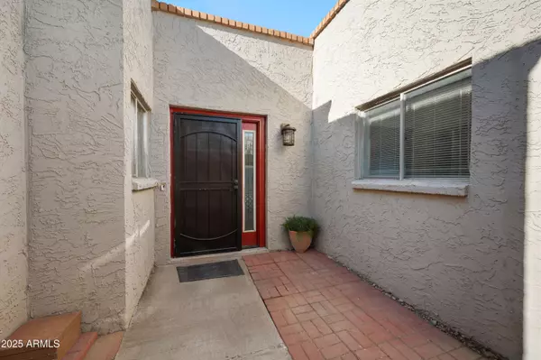 Phoenix, AZ 85020,1172 E COCHISE Drive