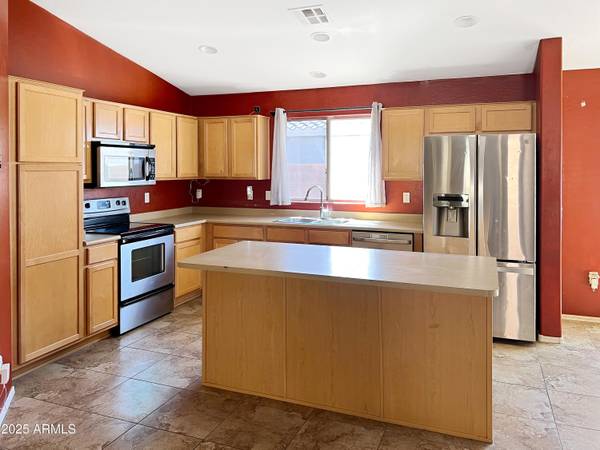 Casa Grande, AZ 85122,2041 N THUNDERBIRD Avenue