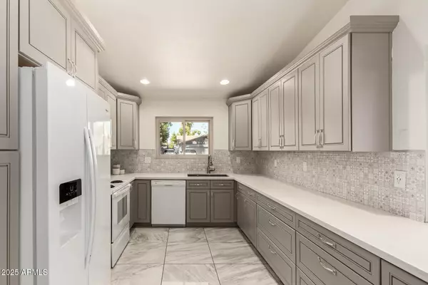 Chandler, AZ 85224,1821 W CURRY Drive
