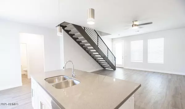 Phoenix, AZ 85008,1850 N 51st Street #6