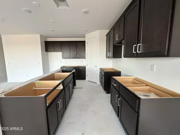 Peoria, AZ 85383,7715 W SADDLEHORN Road