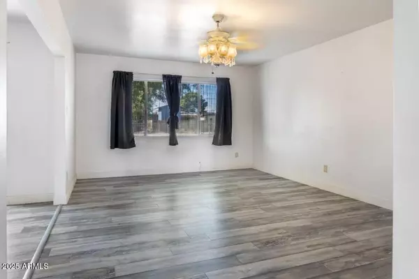 Eloy, AZ 85131,413 E 3RD Street