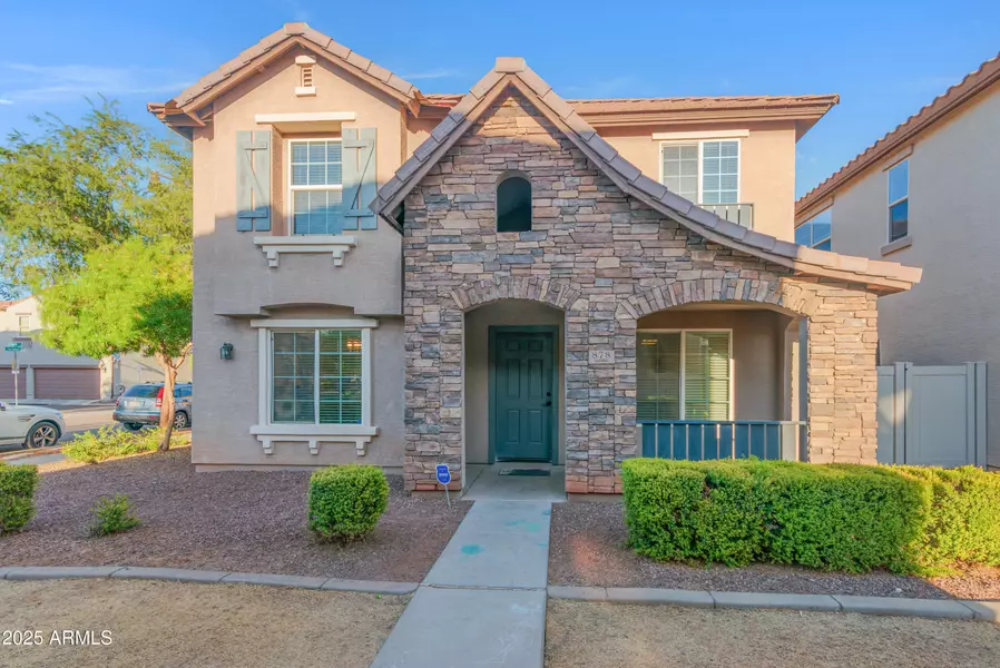 878 S HUISH Drive #lot 105, Gilbert, AZ 85296