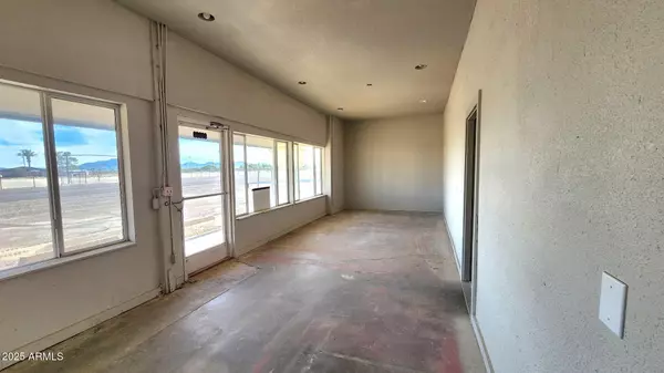 Salome, AZ 85348,66695 HIGHWAY 60 --