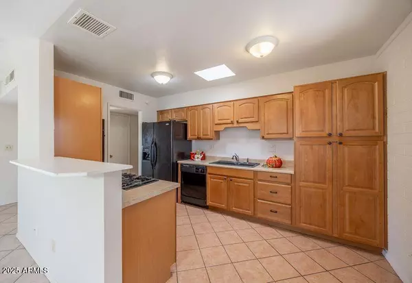 Sun City, AZ 85351,11202 N MADISON Drive