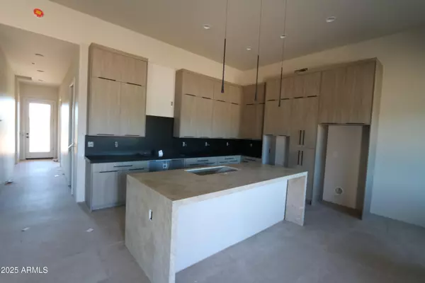 New River, AZ 85087,441 W ROUGHRIDER Road