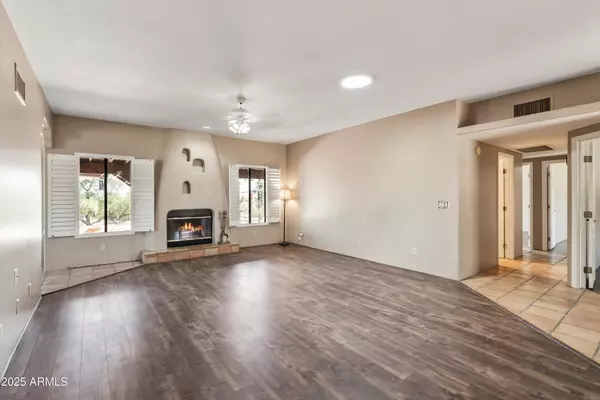 Phoenix, AZ 85085,33413 N 10TH Street