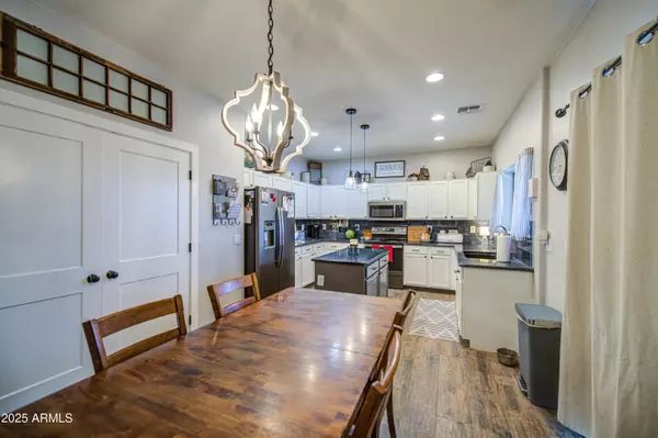 San Tan Valley, AZ 85143,212 W HAYDEN PARK Road