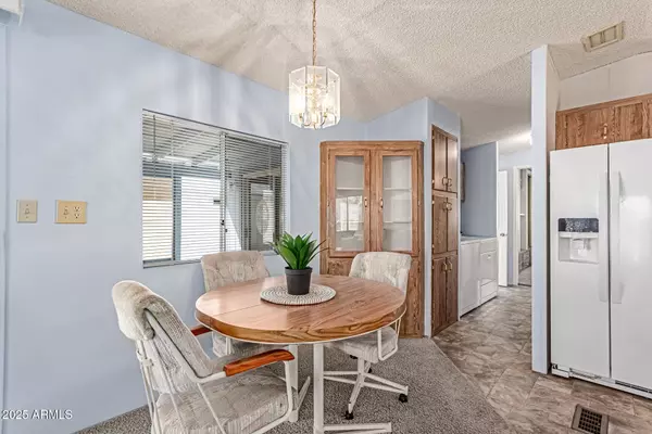 Mesa, AZ 85215,5735 E MCDOWELL Road #277