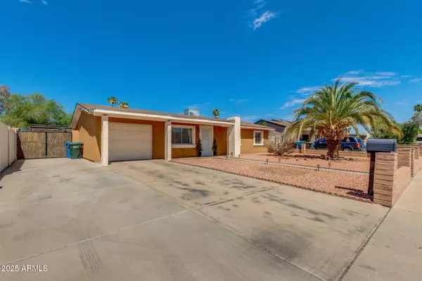 Phoenix, AZ 85033,8032 W CLAYTON Drive