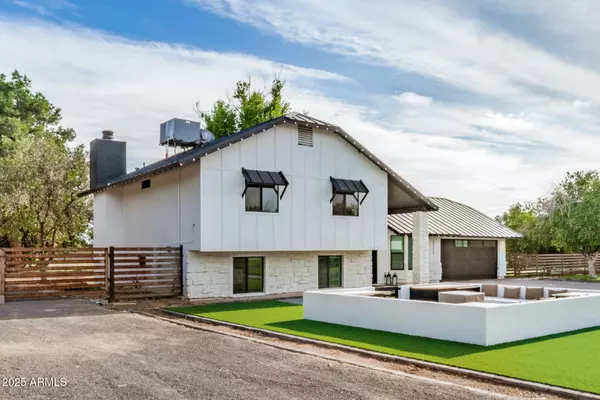 Gilbert, AZ 85297,2223 E CLAXTON Street