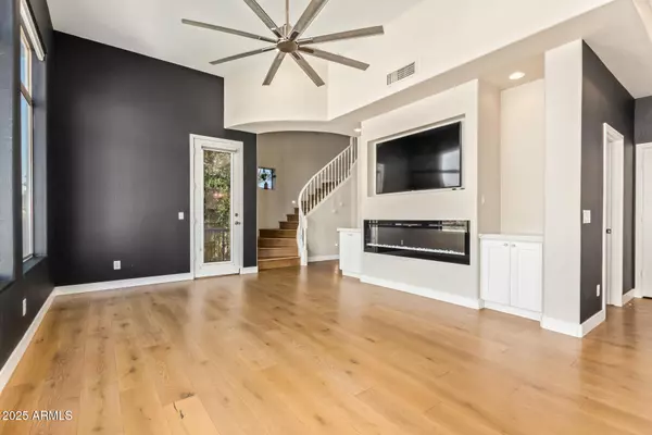 Scottsdale, AZ 85251,7414 E NORTHLAND Drive #A102