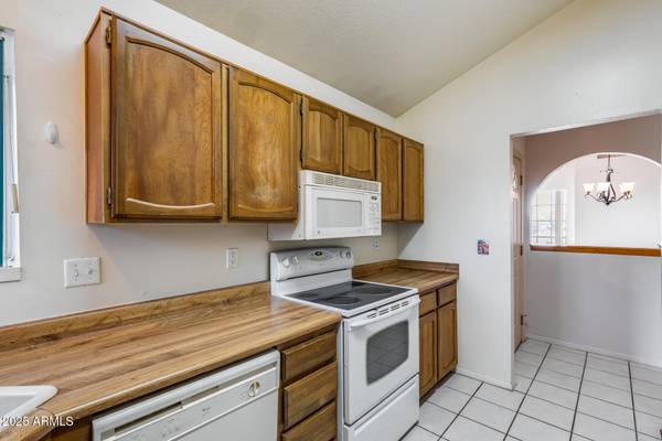 Phoenix, AZ 85024,19030 N 4TH Street