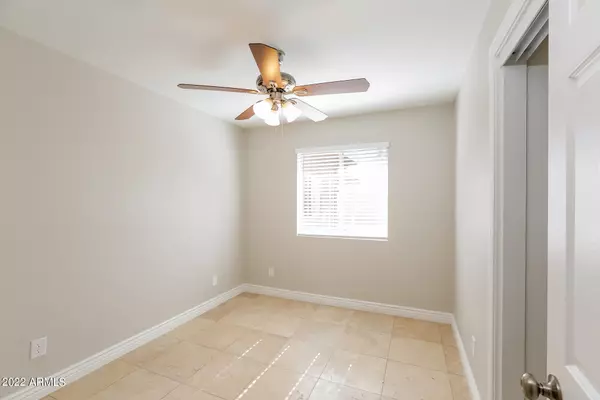 Phoenix, AZ 85032,18205 N 25TH Place