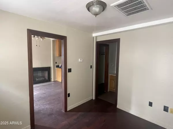 Phoenix, AZ 85007,1214 W ROOSEVELT Street #1