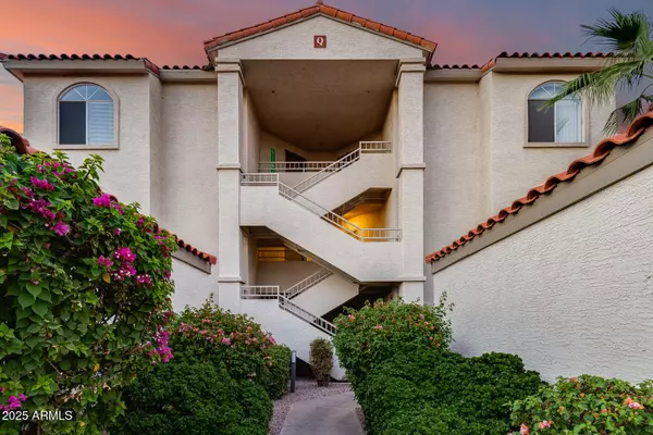 Scottsdale, AZ 85258,10080 E MOUNTAINVIEW LAKE Drive #238