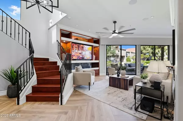 Scottsdale, AZ 85258,8989 N GAINEY CENTER Drive #114