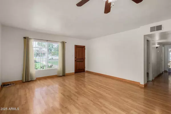 Phoenix, AZ 85014,1101 E OREGON Avenue