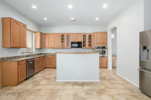 Chandler, AZ 85249,6993 S ROGER Way