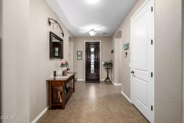 Queen Creek, AZ 85140,104 W LEATHERWOOD Avenue