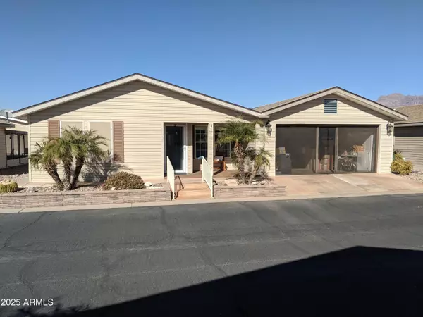 Apache Junction, AZ 85119,3301 S GOLDFIELD Road #2068