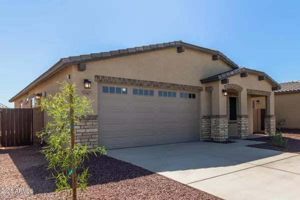 Waddell, AZ 85355,17421 W LAS PALMARITAS Drive