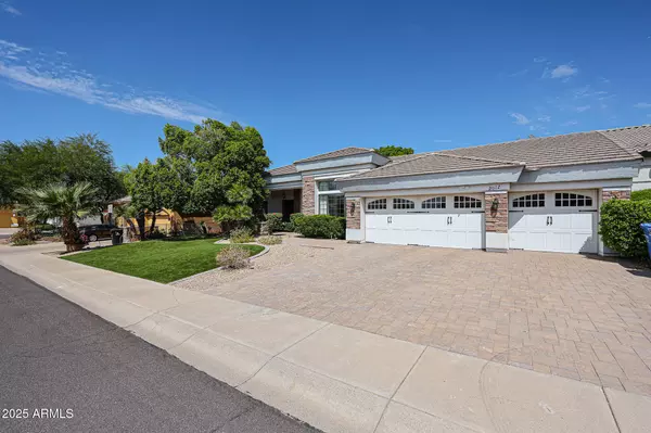 Phoenix, AZ 85020,2012 E GLENN Drive