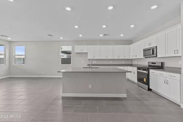 Surprise, AZ 85387,16814 W CAVEDALE Drive