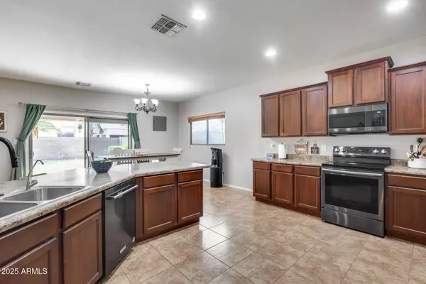 San Tan Valley, AZ 85140,4243 E DEL RIO Drive