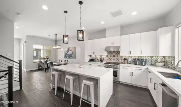 1717 E MORTEN Avenue #5, Phoenix, AZ 85020