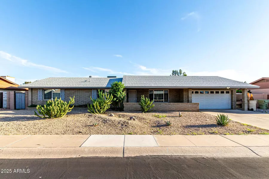 5807 W PALO VERDE Avenue, Glendale, AZ 85302