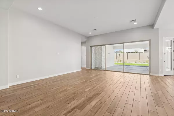 Waddell, AZ 85355,6854 N 190TH Avenue