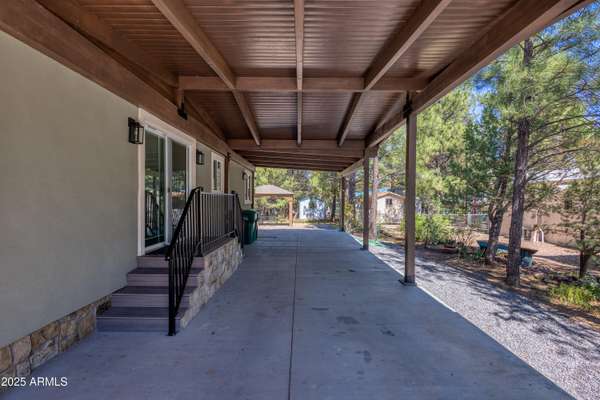 Show Low, AZ 85901,3030 W YOUNG --