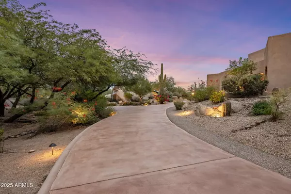 Scottsdale, AZ 85266,8400 E DIXILETA Drive #147