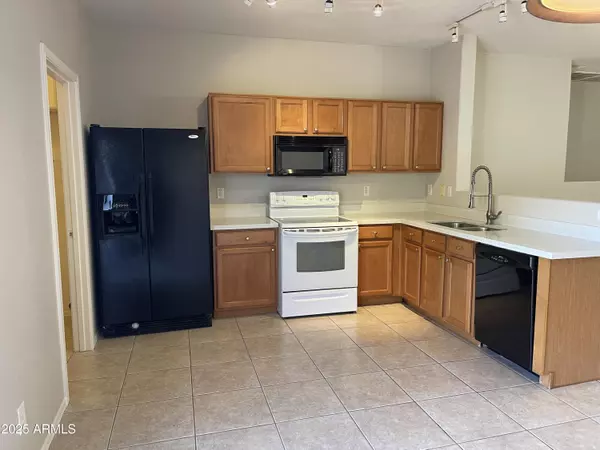 Casa Grande, AZ 85122,1426 E AVENIDA ISABELA --