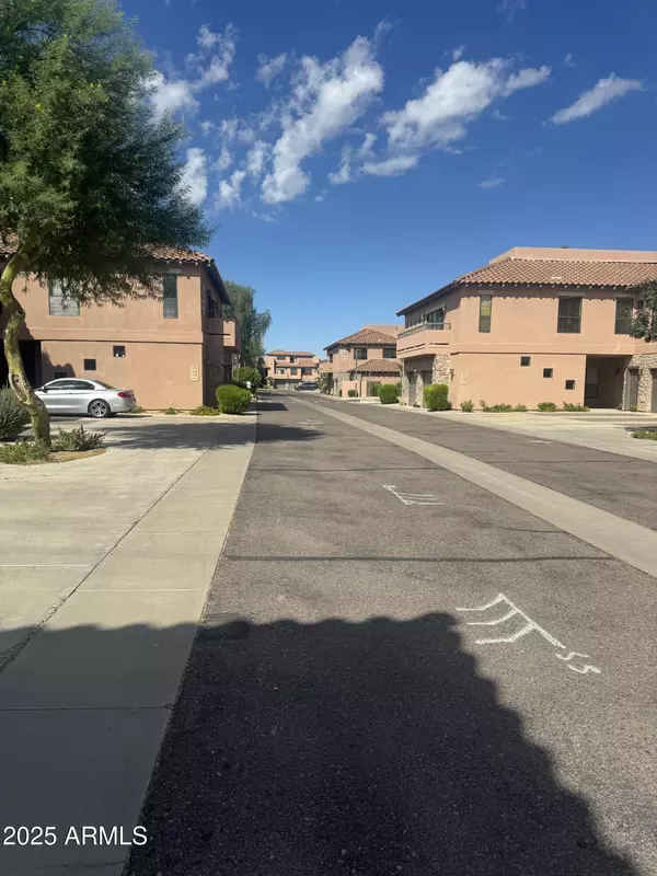 Phoenix, AZ 85050,20660 N 40TH Street #2137