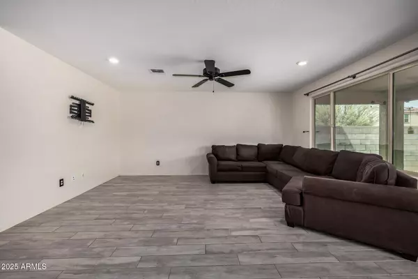 Glendale, AZ 85307,12668 W GLENN Drive