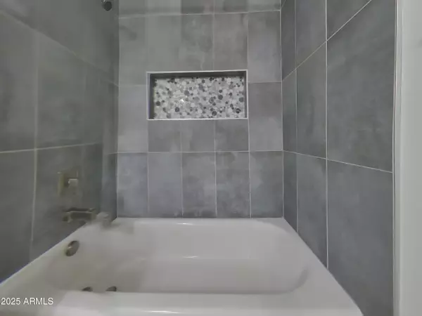 Gilbert, AZ 85233,156 W TREMAINE Court