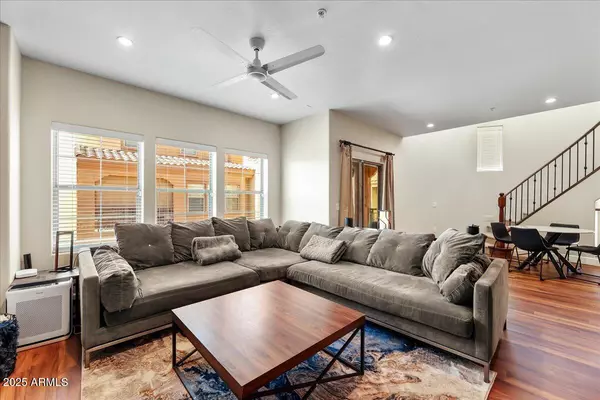 Phoenix, AZ 85050,3935 E ROUGH RIDER Road #1016