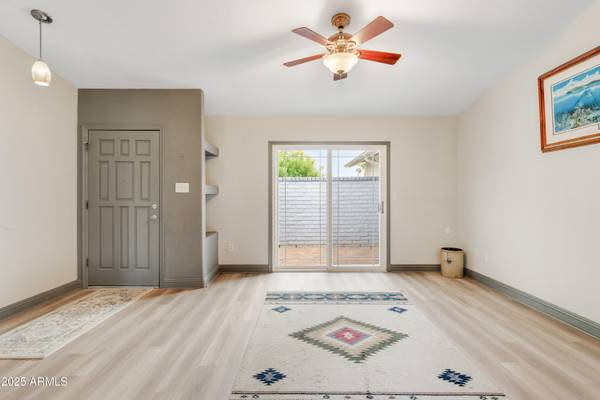Scottsdale, AZ 85254,5834 E FRIESS Drive
