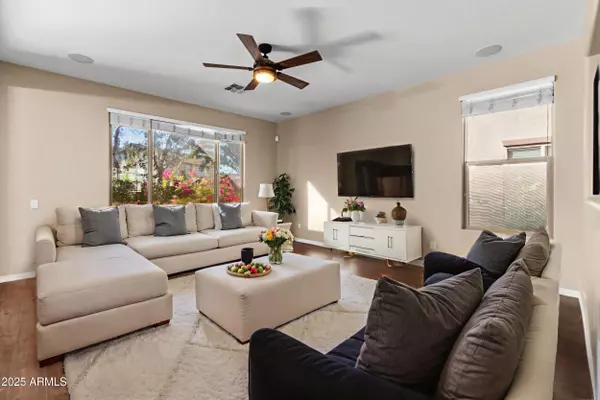 Phoenix, AZ 85083,5123 W SADDLEHORN Road