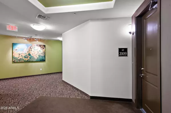 Paradise Valley, AZ 85253,7291 N SCOTTSDALE Road #2009