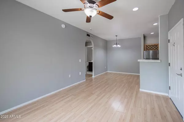 Phoenix, AZ 85027,2929 W YORKSHIRE Drive #1110