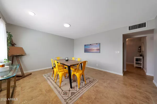 Phoenix, AZ 85020,1138 E ECHO Lane