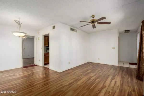 Phoenix, AZ 85022,919 E VILLA MARIA Drive