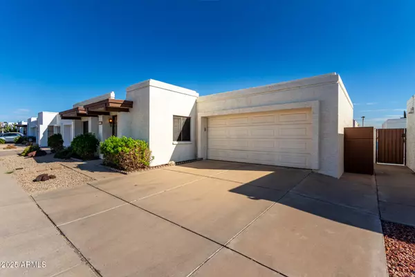 Phoenix, AZ 85022,919 E VILLA MARIA Drive