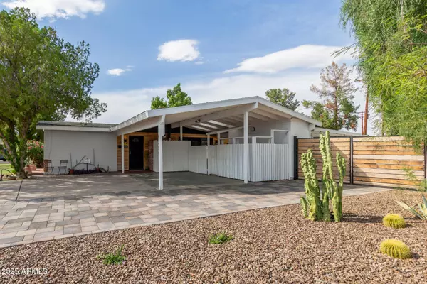 Phoenix, AZ 85015,2036 W CLAREMONT Street