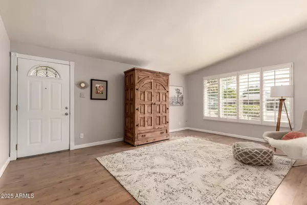 Phoenix, AZ 85015,2036 W CLAREMONT Street