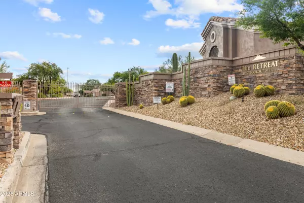 Phoenix, AZ 85022,1711 E WALTANN Lane