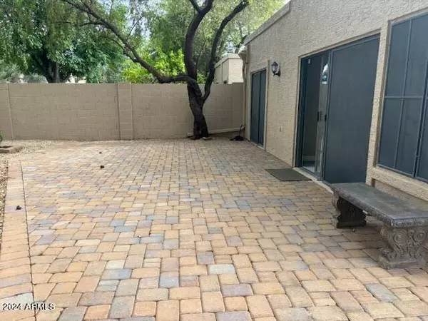 Tempe, AZ 85284,8811 S LORI Lane